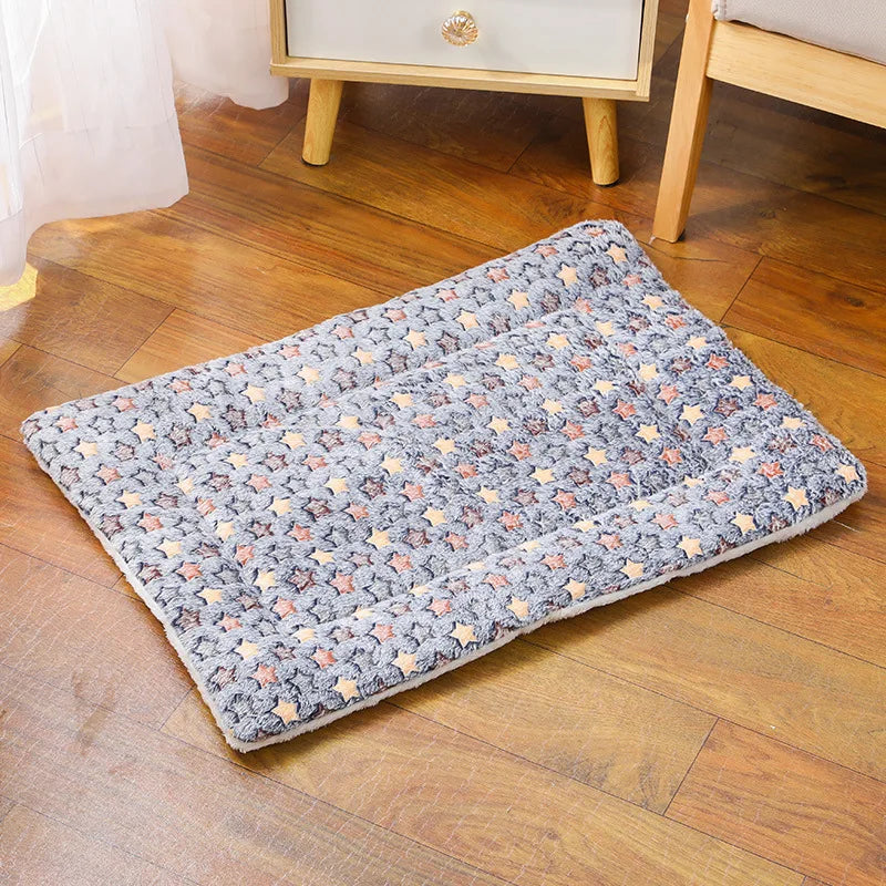 Soft Reversible Winter Pet Mat (Small/Medium)